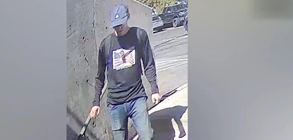柯克遇刺案嫌犯被父亲“举报”落网:犹他州州长公开拘捕细节,子弹刻字揭示极端政治动机 柯克遇刺案嫌犯被父亲“举报”落网:犹他州州长公开拘捕细节,子弹刻字揭示极端政治动机