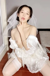 胡椒籽白虎骚萝极品福利姬写真 订阅福利 大尺度私密诱惑