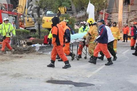 台南14岁少女地震中被楼板压住受困26小时后获救