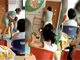 保定一幼儿园老师把娃挂墙上 还连续打一名女童