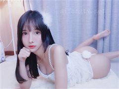 虎牙人气主播二次元小小奶瓶儿千元福利写真