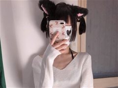 猫耳骨感小美女露脐装室内自拍大尺度套图