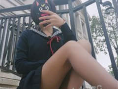 粉嫩福利姬@晓兔子会员视图-制服天台露出
