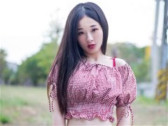 清新小美女婕咪化身取精快递服务员榨干你