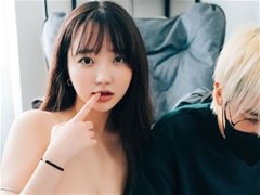 火辣家教孙乐乐穿成这样小哥哥还能补习吗？