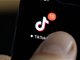 英国宣布政府工作人员移动设备上禁用TikTok