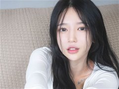 迷人的补习教师Yeha诱惑人体让人无法自制