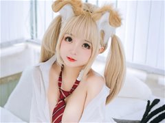 网红美女日奈娇–衬衫小狗