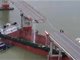 广州南沙沥心沙大桥被船只撞断 有车辆落水