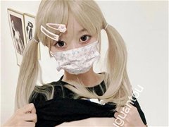 推特美女可爱小鱼罐头居家尺度私拍合集