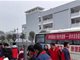 重庆一献血车开进中学举办师生无偿献血引质疑